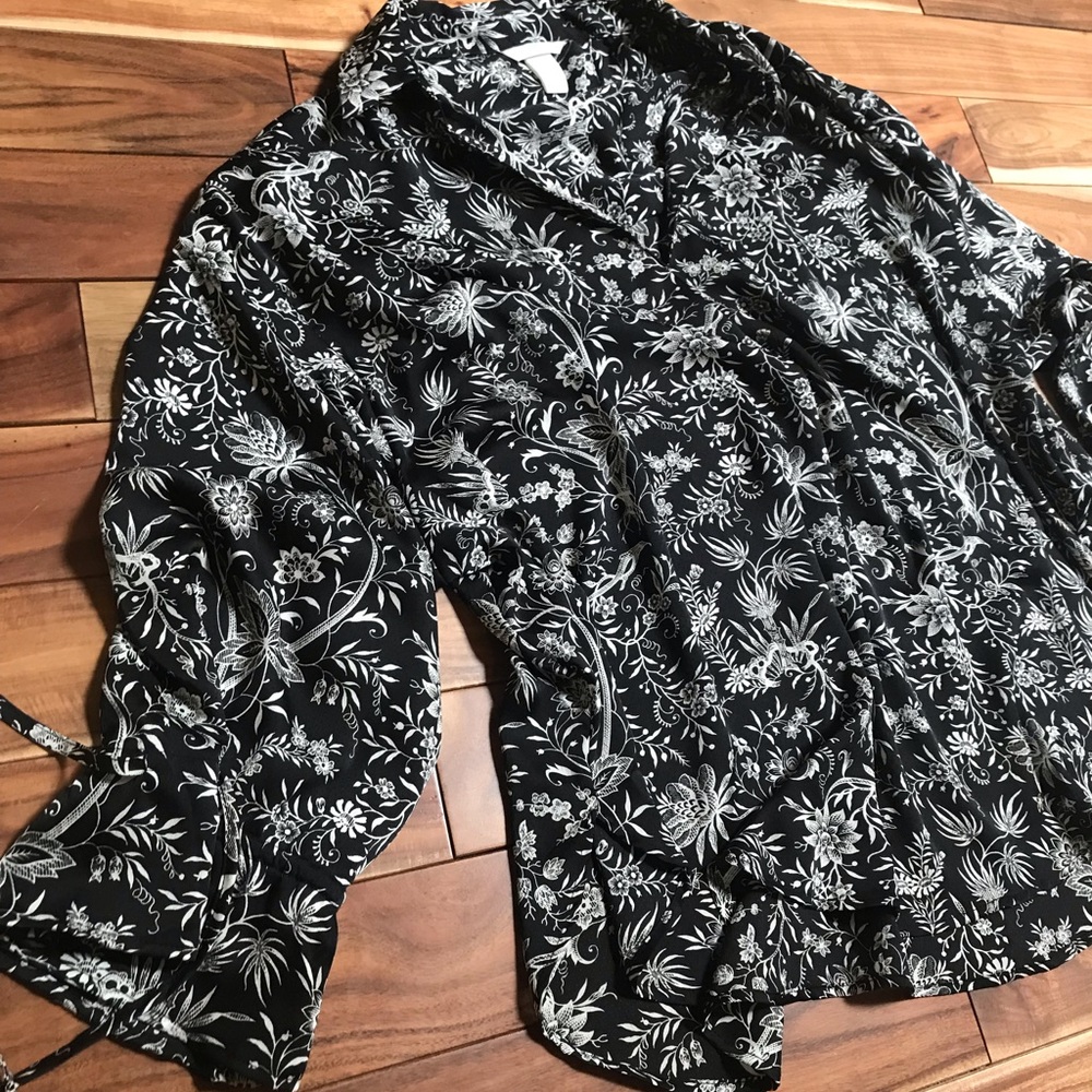 H&M black blouse